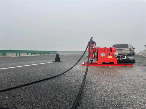 松山马路路基路面开裂下沉注浆加固灌浆